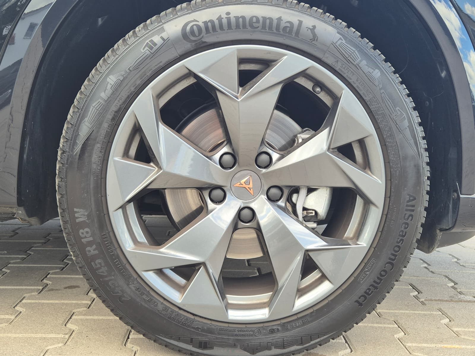 Fahrzeugabbildung CUPRA Formentor 1.5 eTSI SENNHEISER*EGDE*DYNAMIC*KAM