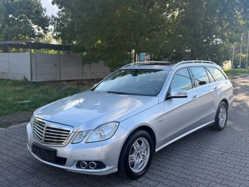 Mercedes E 220 - 1
