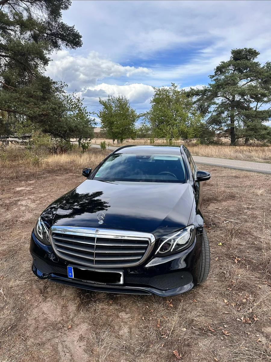 Mercedes-Benz E 200