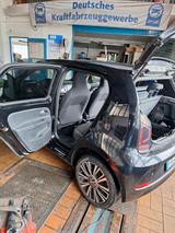 Volkswagen up! 1.0 up! UNITED up! UNITED - Volkswagen up!: United