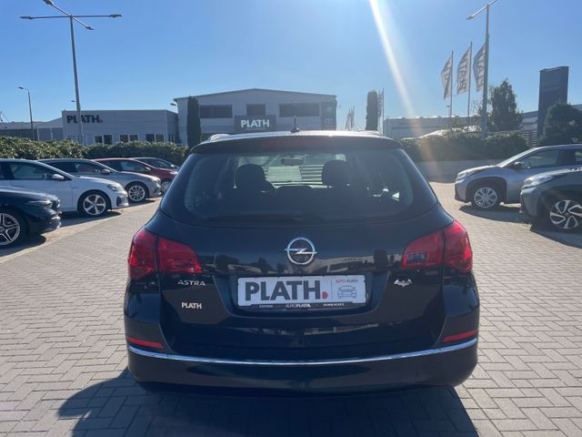 Opel Astra  J Sports Tourer Selection
