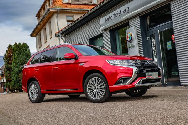 Fahrzeugabbildung Mitsubishi Outlander PHEV 4WD Basis mit Diamant Paket Navi