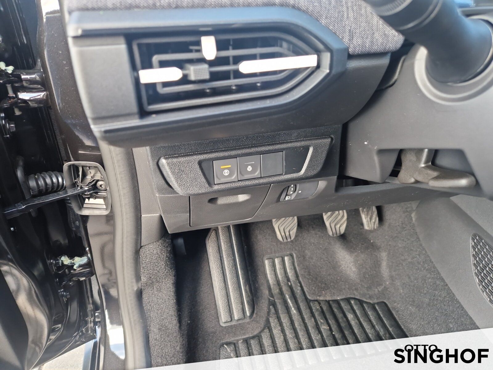 Fahrzeugabbildung Dacia Jogger Journey TCe 110