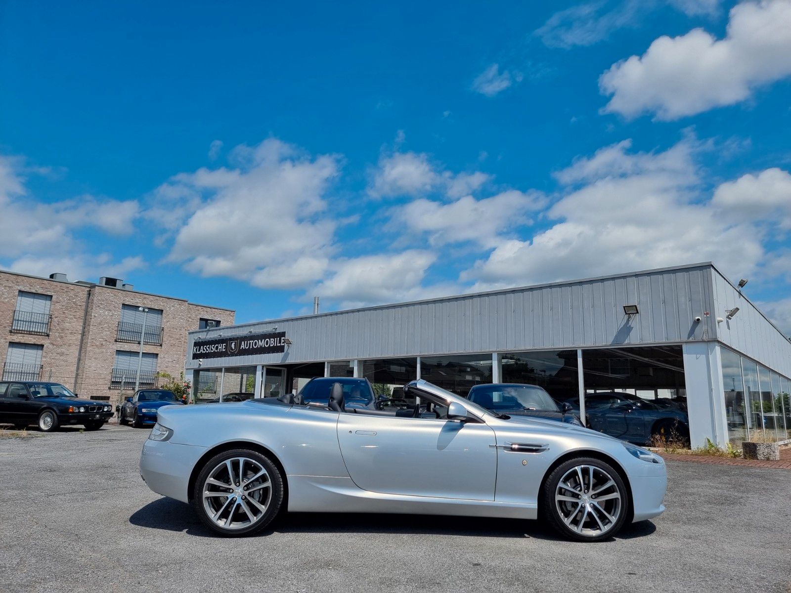 Fahrzeugabbildung Aston Martin DB9 Volante 6.0 Luxury Edition im Sammlerzustand