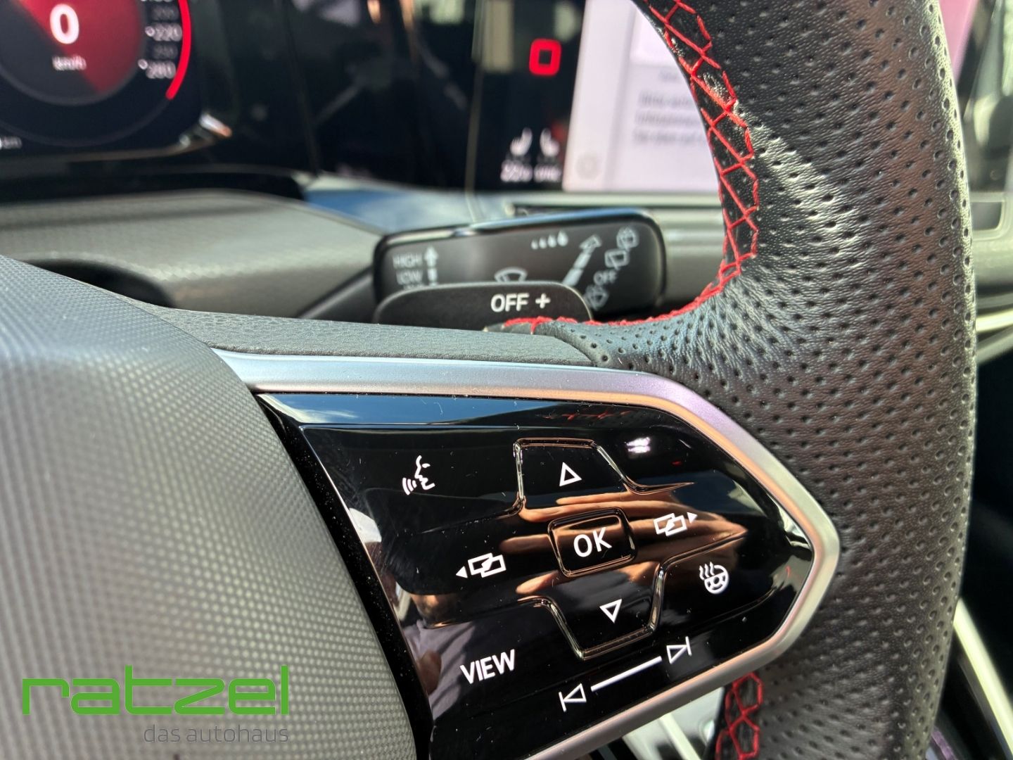 Fahrzeugabbildung Volkswagen Golf GTI 2.0 TSI Clubsport Pano RFK Har/Kar Akra