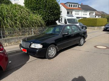 صورة 1 لـ 1996 Mercedes-BENZ C 180