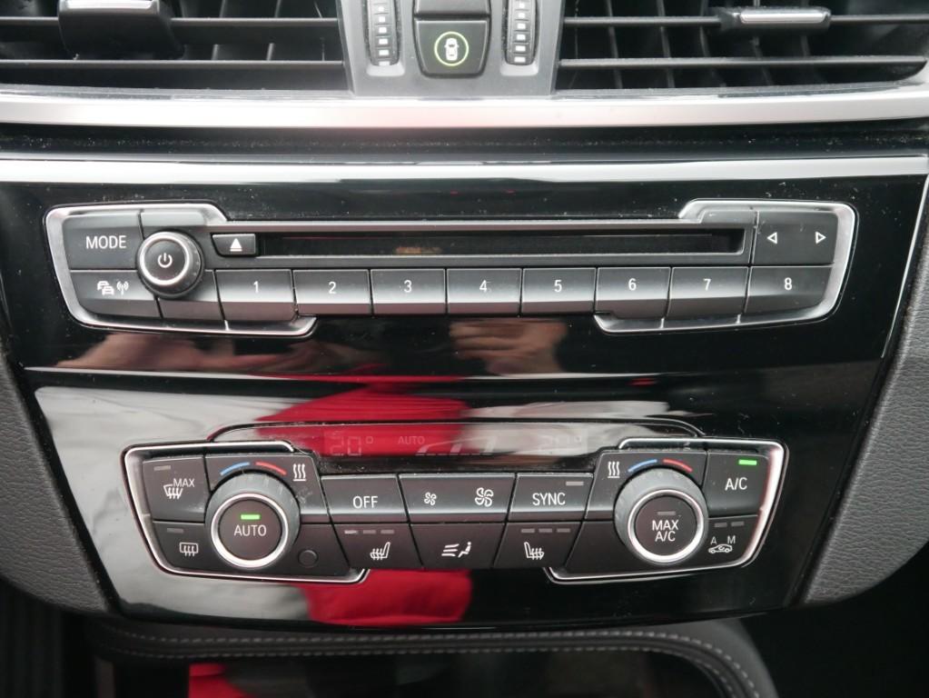 BMW X1 sDrive 20 i xLine LED Navi Kamera Sitzheizung