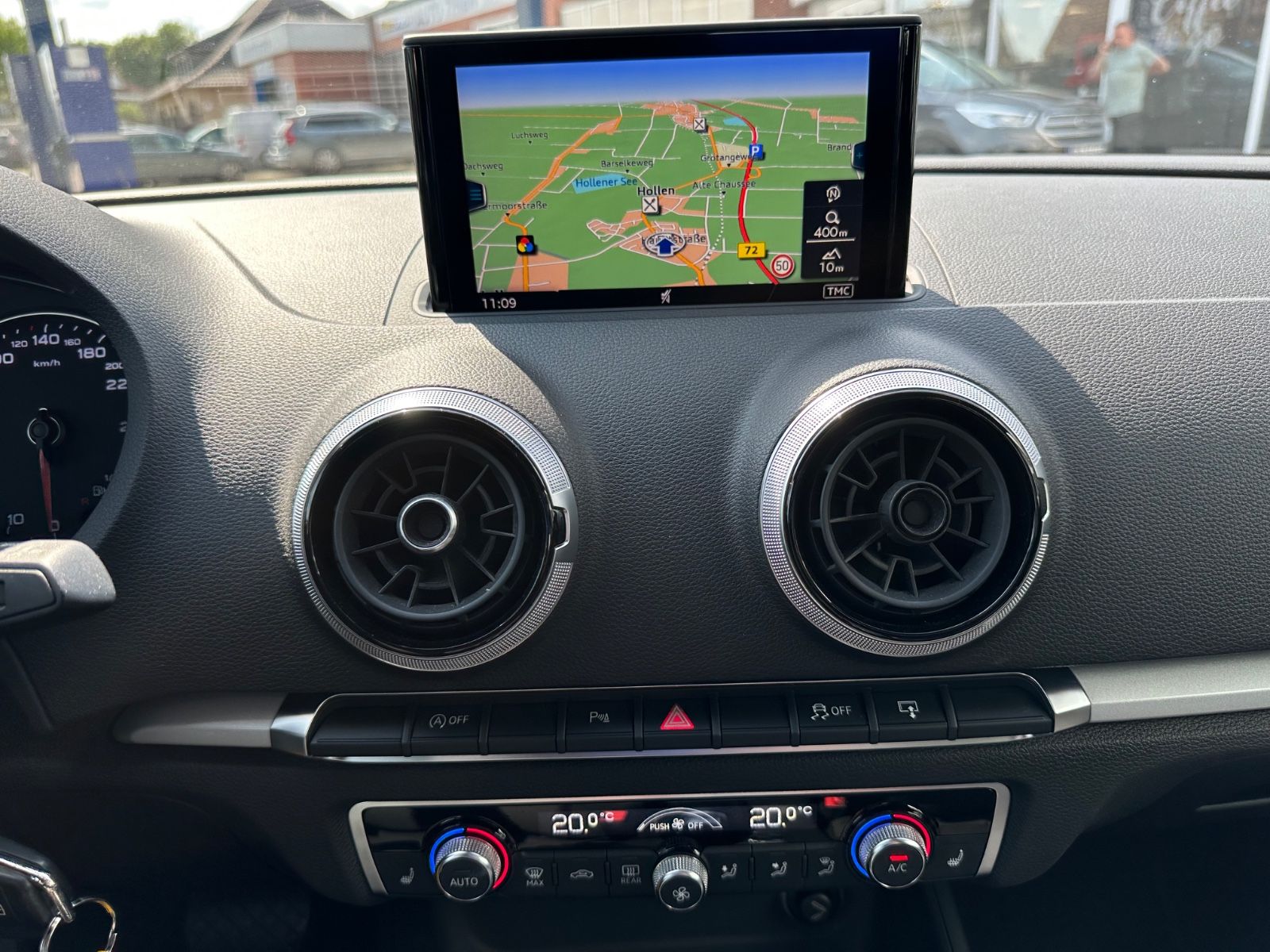 Fahrzeugabbildung Audi A3 2.0 TDI Sportback S line S tronic Navi/BiXeno