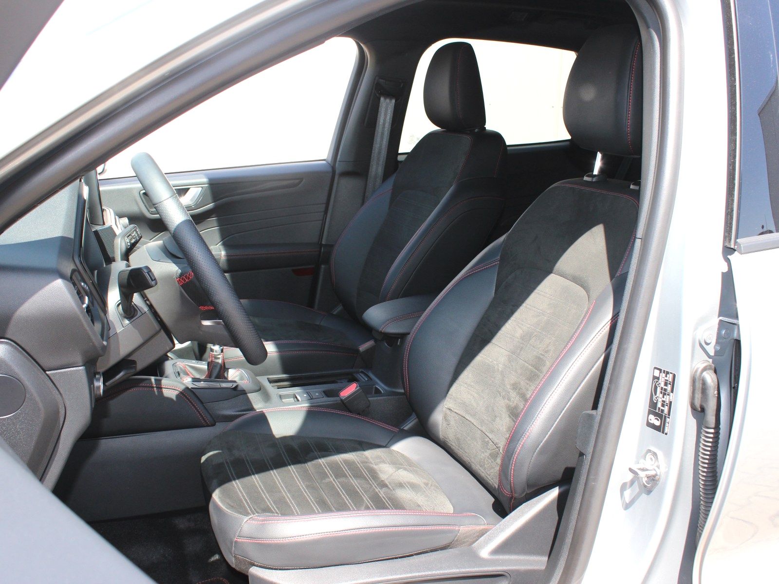 Fahrzeugabbildung Ford Kuga ST-Line X Start/Stopp