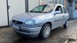 Opel Corsa B 1.2l - Opel Corsa aus 2000 mit Benzin-Antrieb: Kleinwagen, 1.2