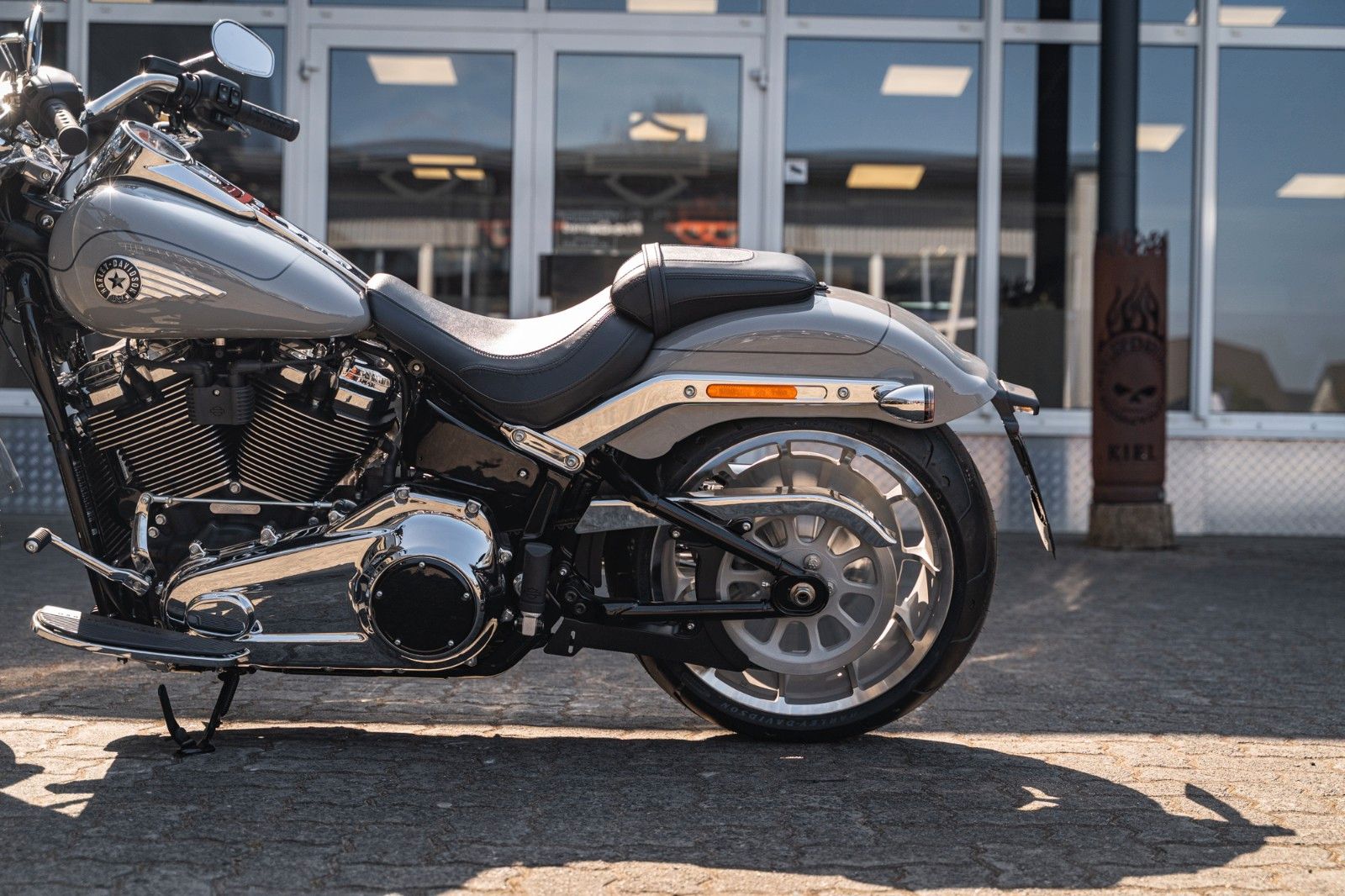 Fahrzeugabbildung Harley-Davidson FAT BOY FLFB 117 ci  MY25 - Softail