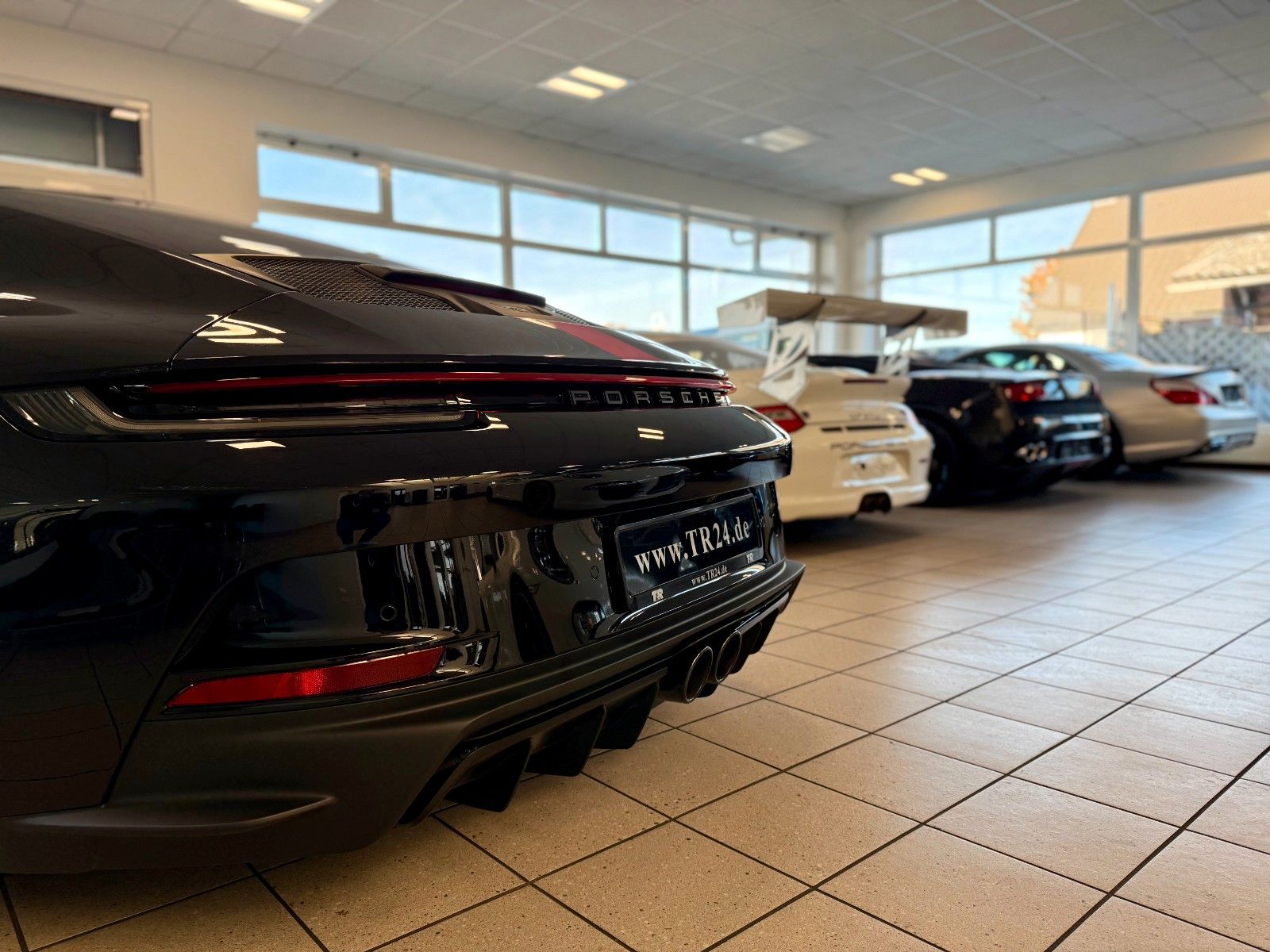 Fahrzeugabbildung Porsche 911 992 GT3 Touring PDK Vollschalensitze/Carbon