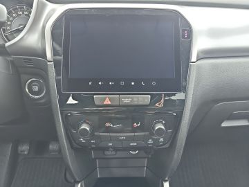 Bild 12 Suzuki Vitara Comfort 1.4 Navi LED ACC Apple CarPlay An