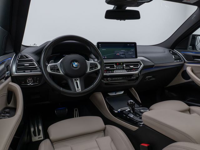 Foto Nummer 39: BMW X4 M40
