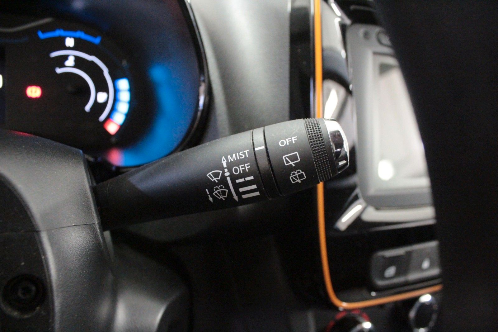Fahrzeugabbildung Dacia Spring 45 Electric Comfort *Look Paket