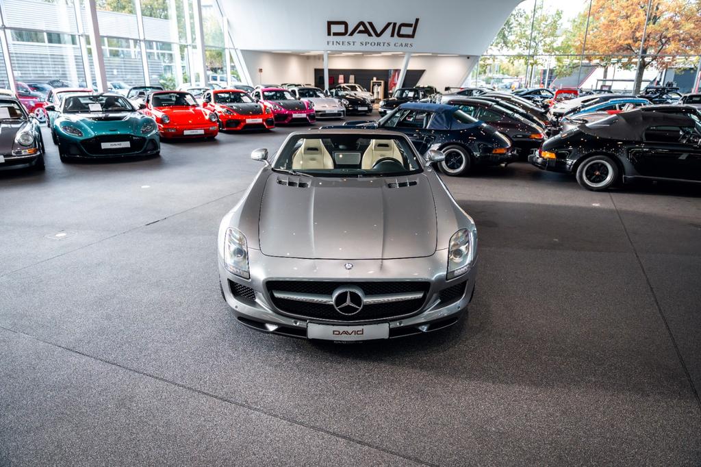 Mercedes-Benz SLS AMG