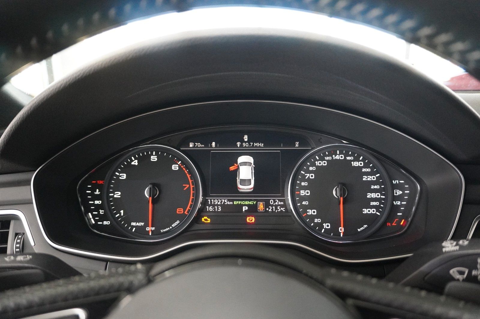 Fahrzeugabbildung Audi A5 Sportback 2.0 QUATTRO S-LINE NAVI/LED/SHZ/AHK