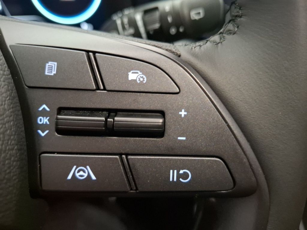 Fahrzeugabbildung Hyundai i20 1.0 T-GDI 6-MT Prime 4xSHZ Akustikglas Kam.