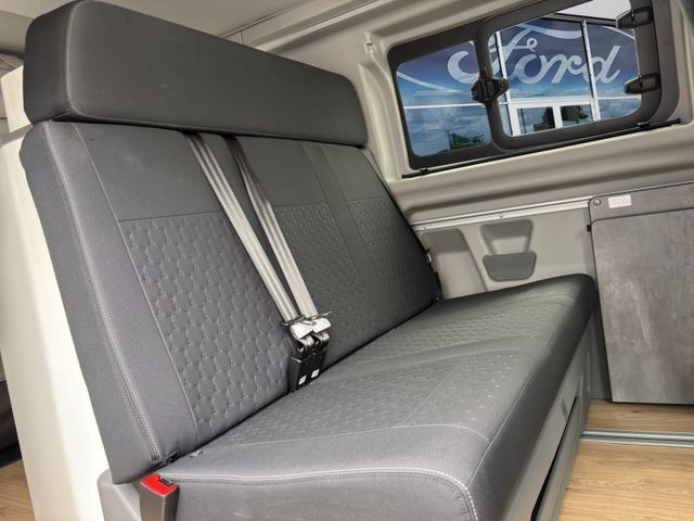 Fahrzeugabbildung Ford Tourneo Custom 2.0 320 L1 Nugget Titanium