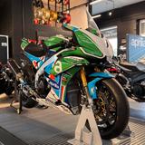 Aprilia RSV4 Rennmaschine exklusiver Aufbau mit Öhlins - APRILIA RS 4