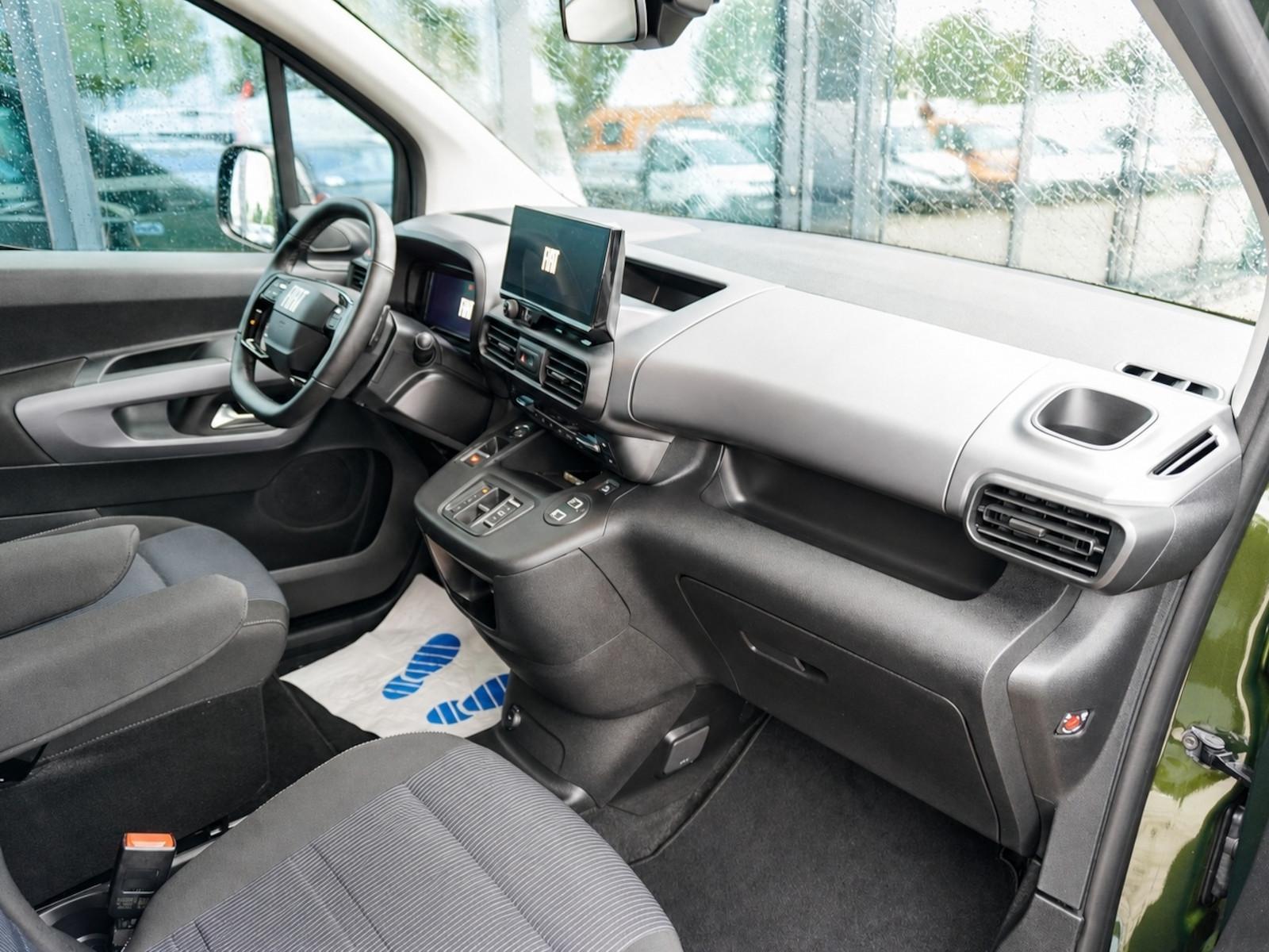 Fiat Doblo Maxi Kombi 130 AT 7-Sitzer + 10-Zoll-Navi