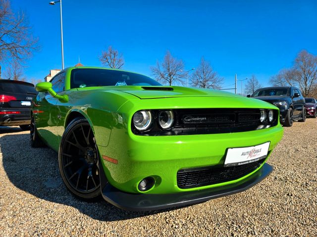 Dodge Challenger 3.6 R/T Sublime-Green Edition /  SRT