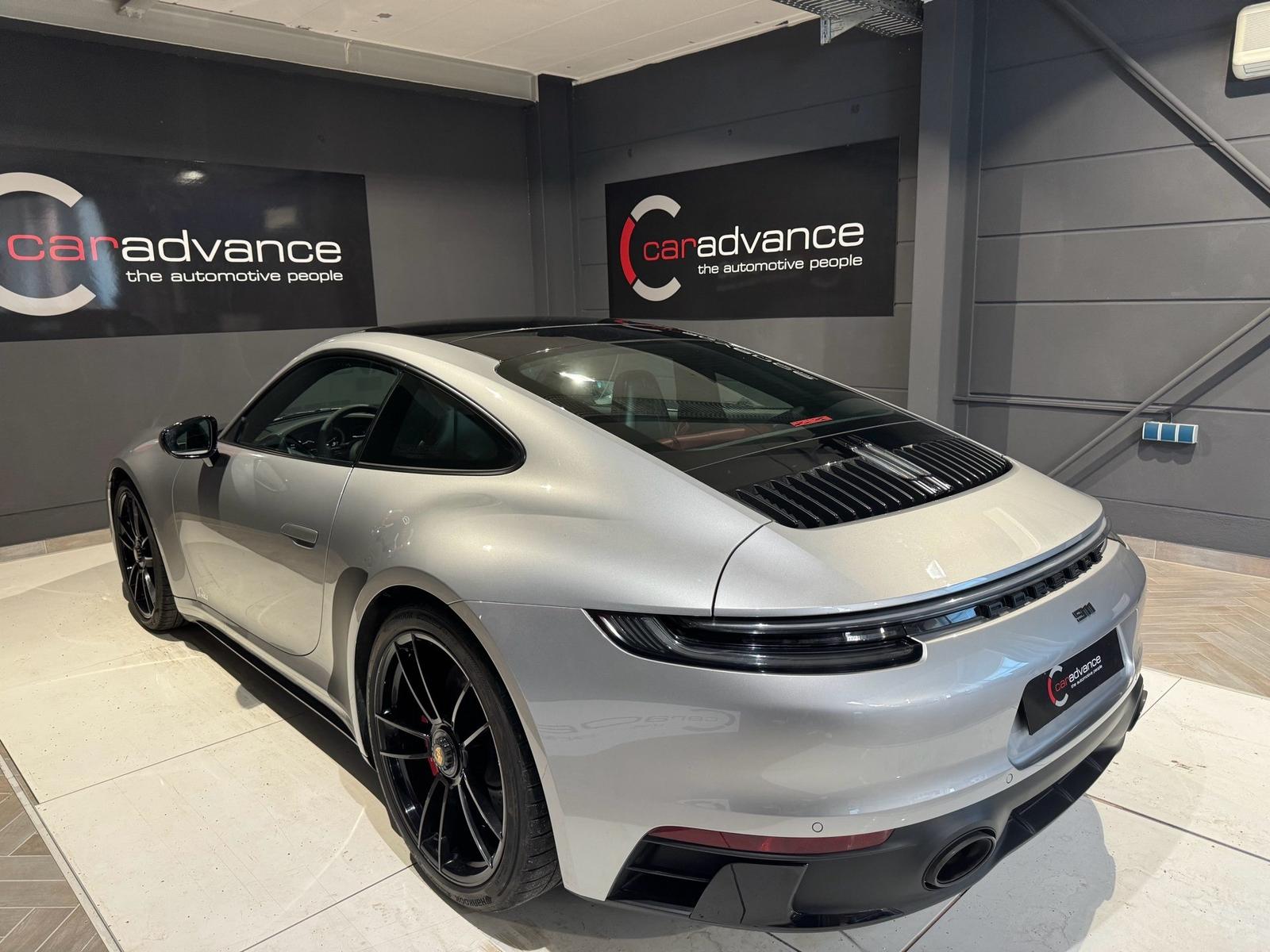 Porsche 911 Carrera GTS APPROVED*3*JAHRE/ VOLL LEDER – 19