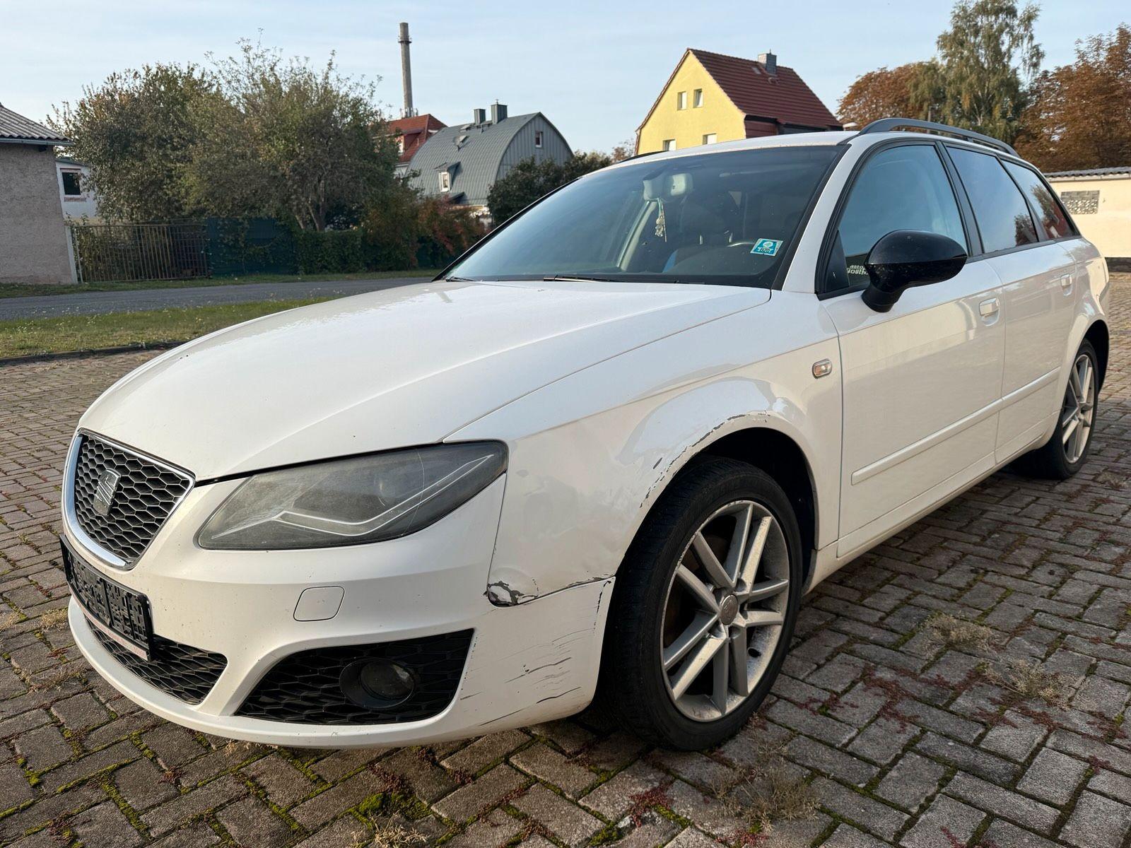 Seat Exeo 2013 — rear view