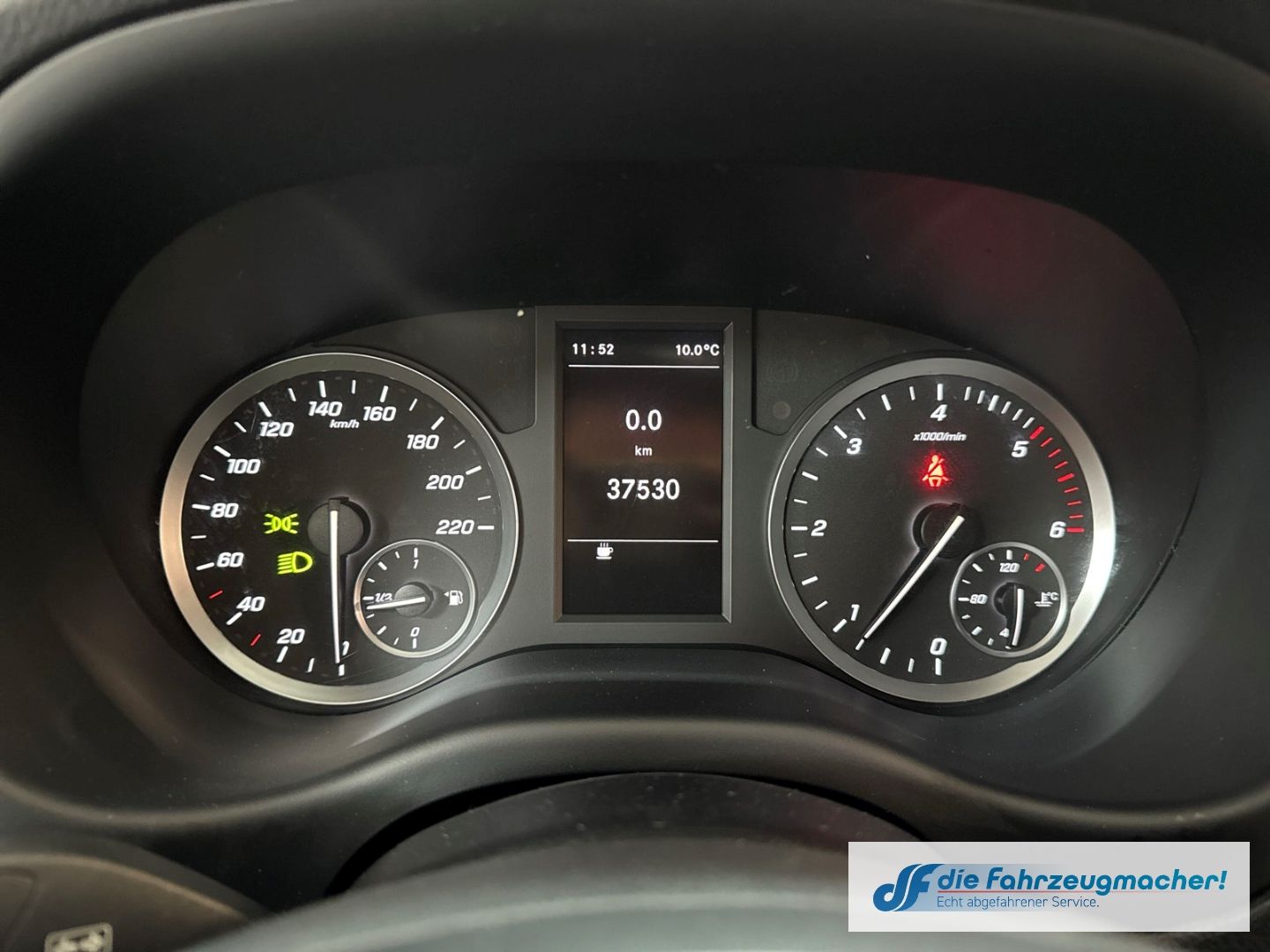 Fahrzeugabbildung Mercedes-Benz Vito Kasten 116 CDI RWD extralang Navi DAB SHZ