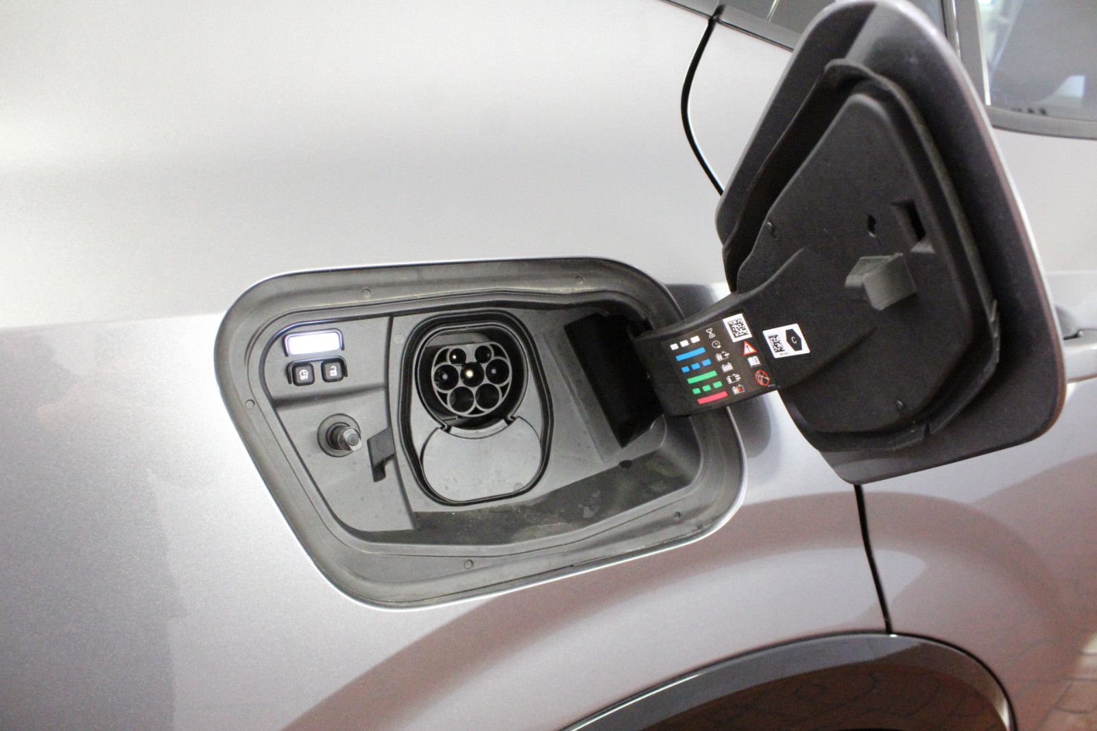 Fahrzeugabbildung Renault Rafale Hybrid E-Tech 4x4 300 PHEV Esprit Alpine