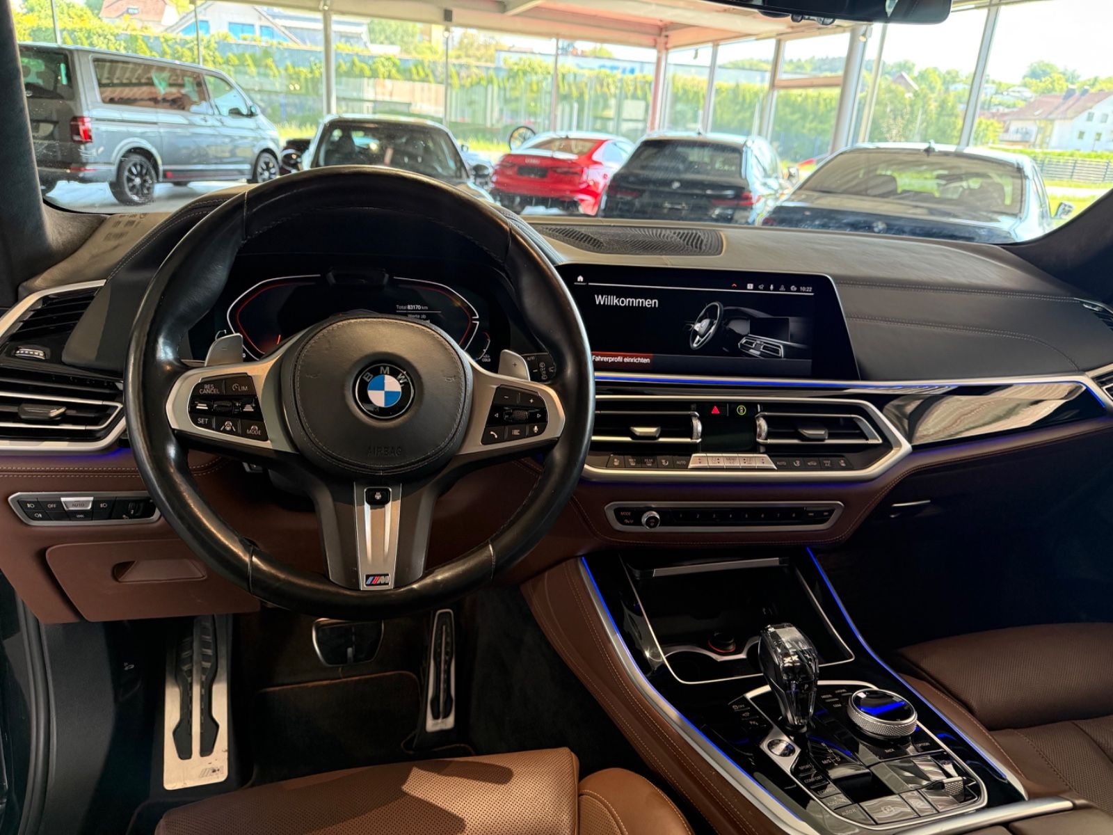 Fahrzeugabbildung BMW X5 xDrive40d M Sport*AHK*StandHz*SkyL*H/K*Laser*