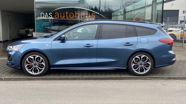 Fahrzeugabbildung Ford Focus Turnier ST-Line X, Styling*PANO*Matrix-LED