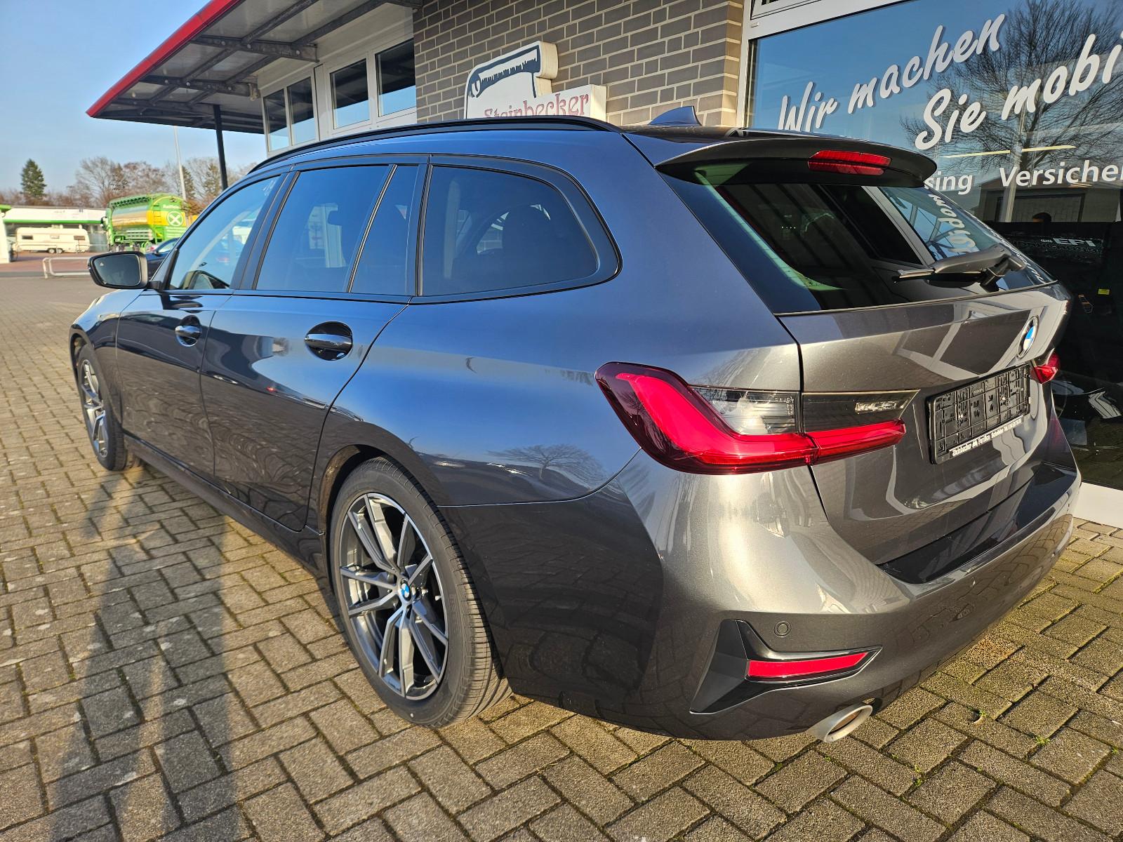 BMW Touring 318 i Advantage LED PDC SPORT ACC SHZ