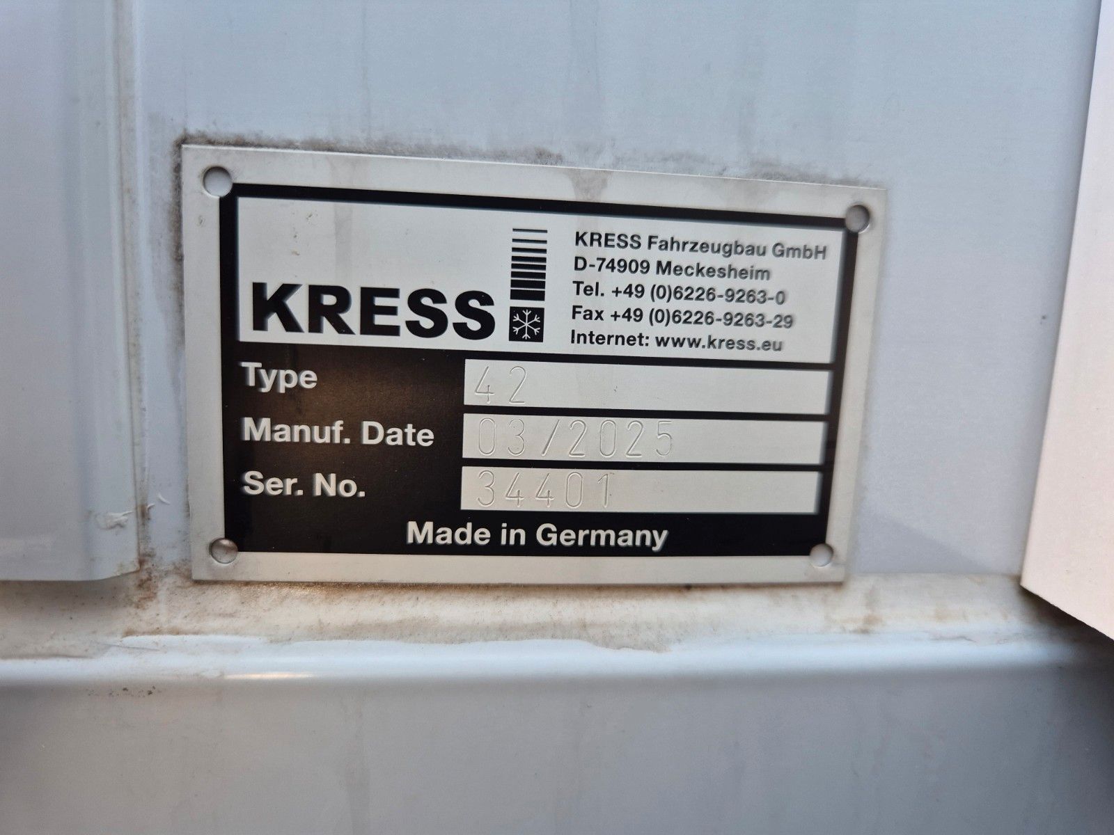 Fahrzeugabbildung Iveco Eurocargo ML160E28/P Carrier Supra 1250 LBW Tür