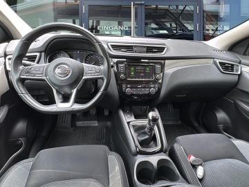 Nissan Qashqai N-Connecta 1,3 Pano*Navi*360*Kamera*LED*