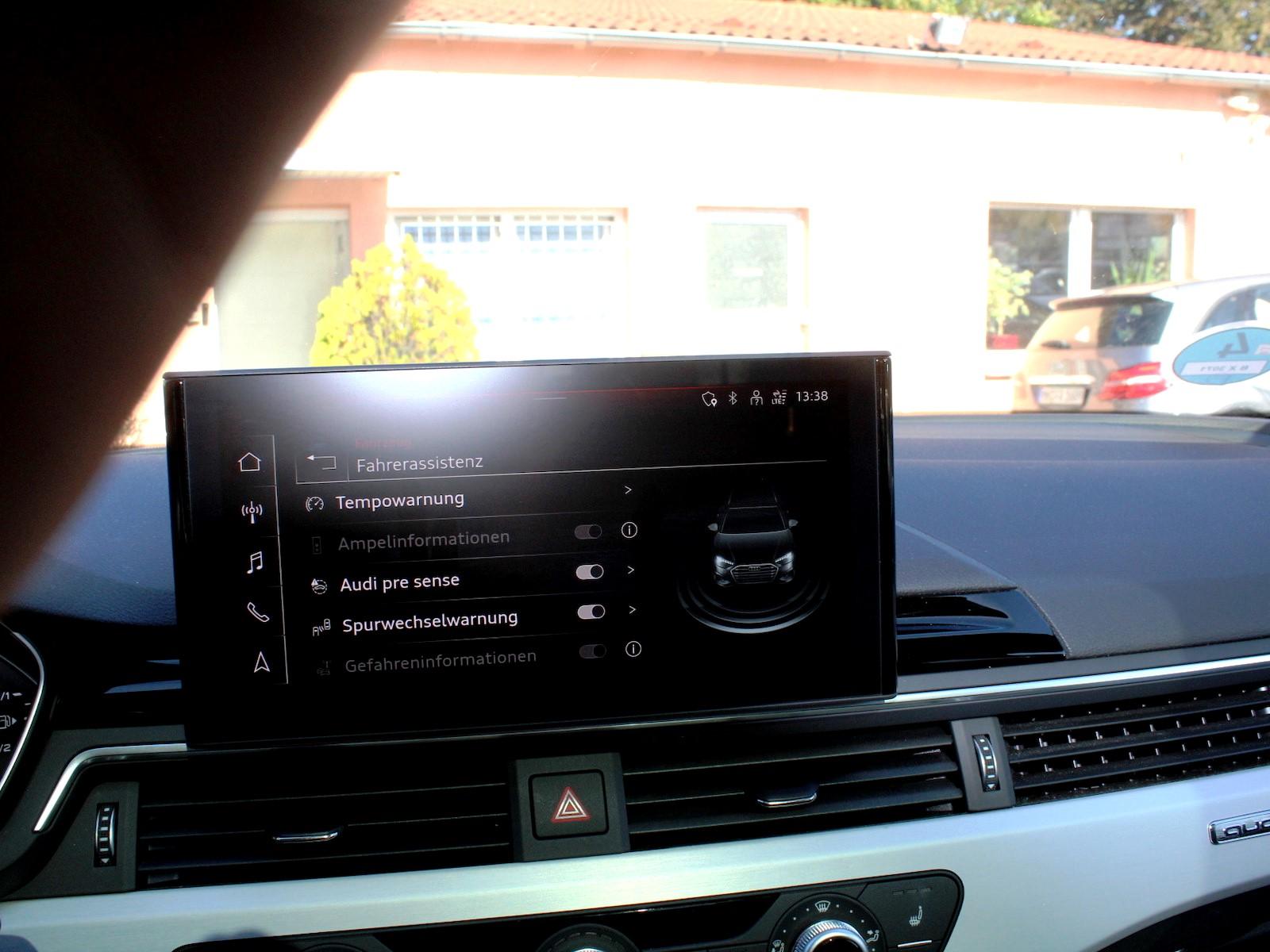 Audi A4 40 TFSI quattro S Line Panorama Kamera B&O WR