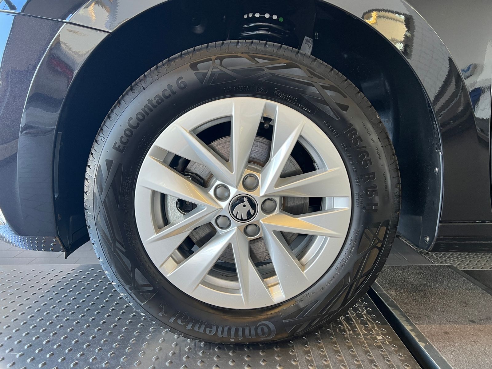 Fahrzeugabbildung SKODA Fabia Selection 1.0 TSI DSG *LED, SmartLink, Kam