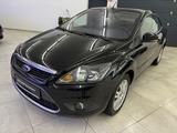 Ford Focus Cabrio Titanium/leder/PDC/SHZ / 1.Hand - Ford Focus: Cabrio, Titanium