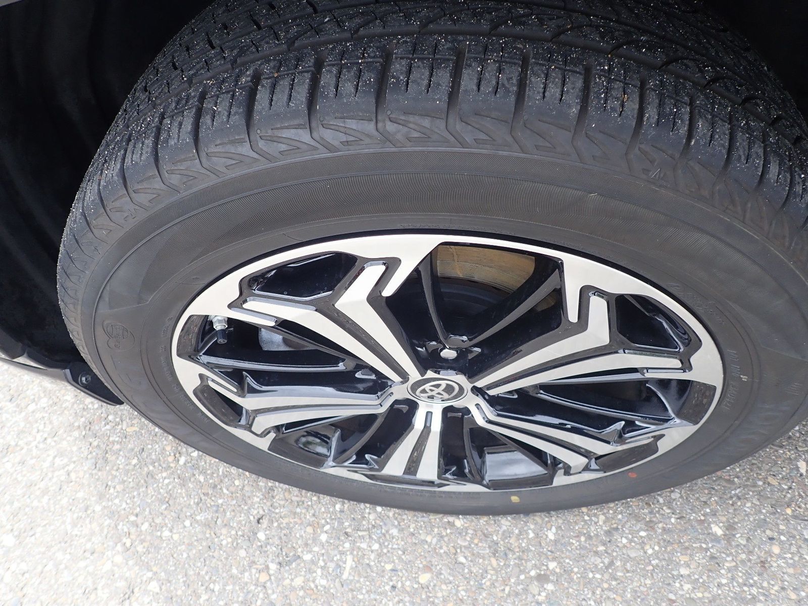 Fahrzeugabbildung Toyota RAV 4 Plug-in Hybrid 4x4