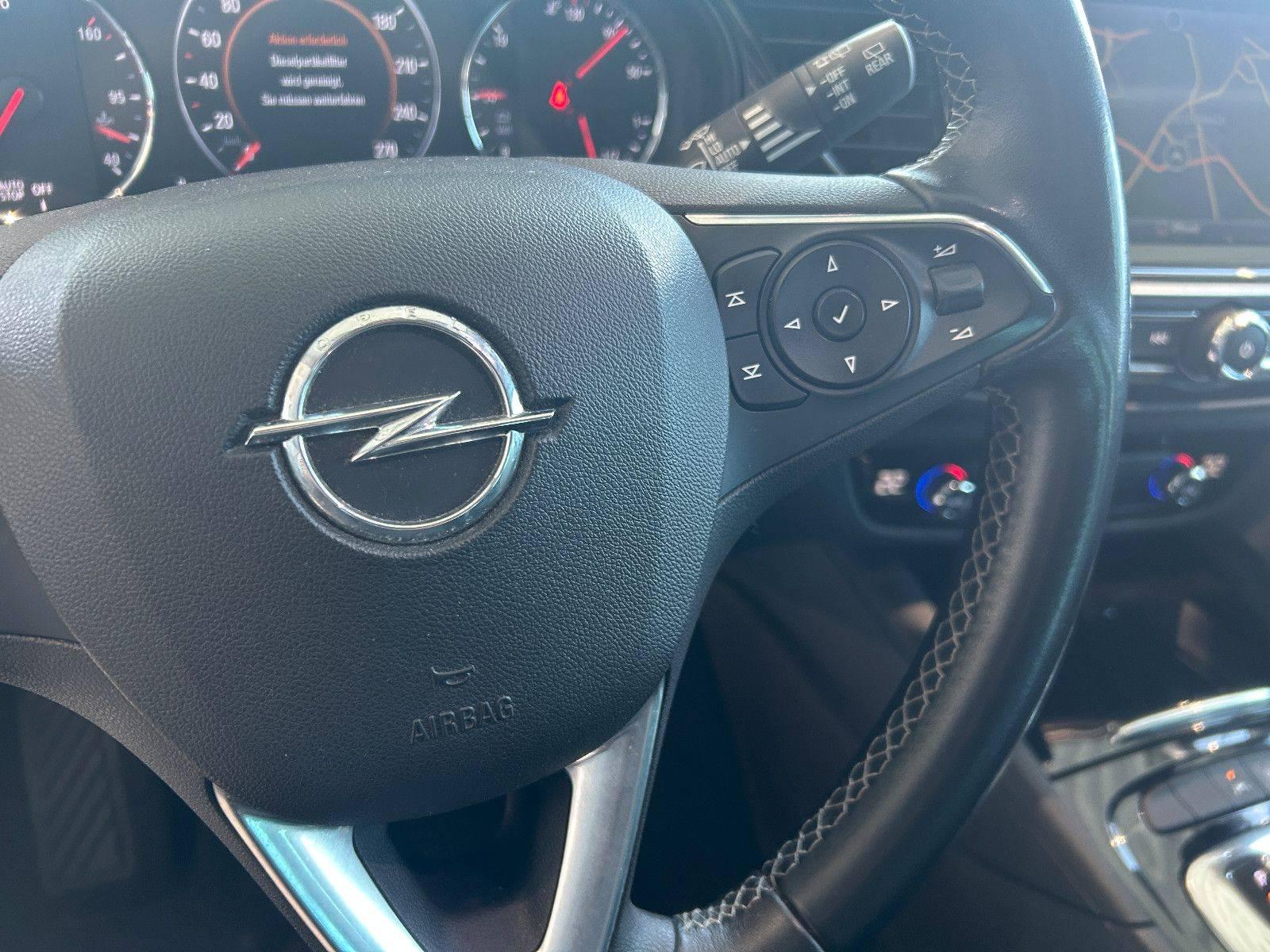 Opel Insignia AUTOMATIK+NAVIGATION+KAMERA+PDC+TEMPOM