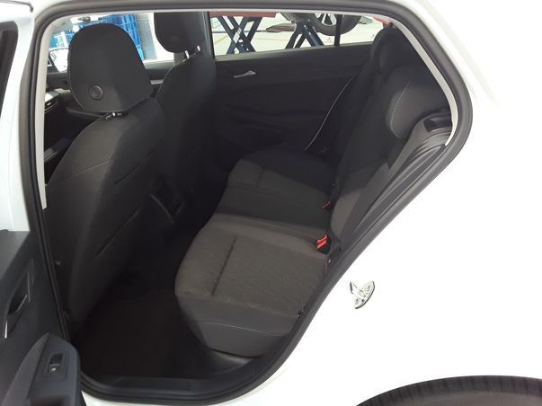 Volkswagen Golf Life 1.5 eTSI AHK/LED/Nav/Standhzg/09.30Gar foto 8