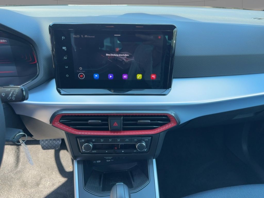 Fahrzeugabbildung SEAT Arona FR AUTOMATIK  NAVI  RÜCKFAHRKAMERA
