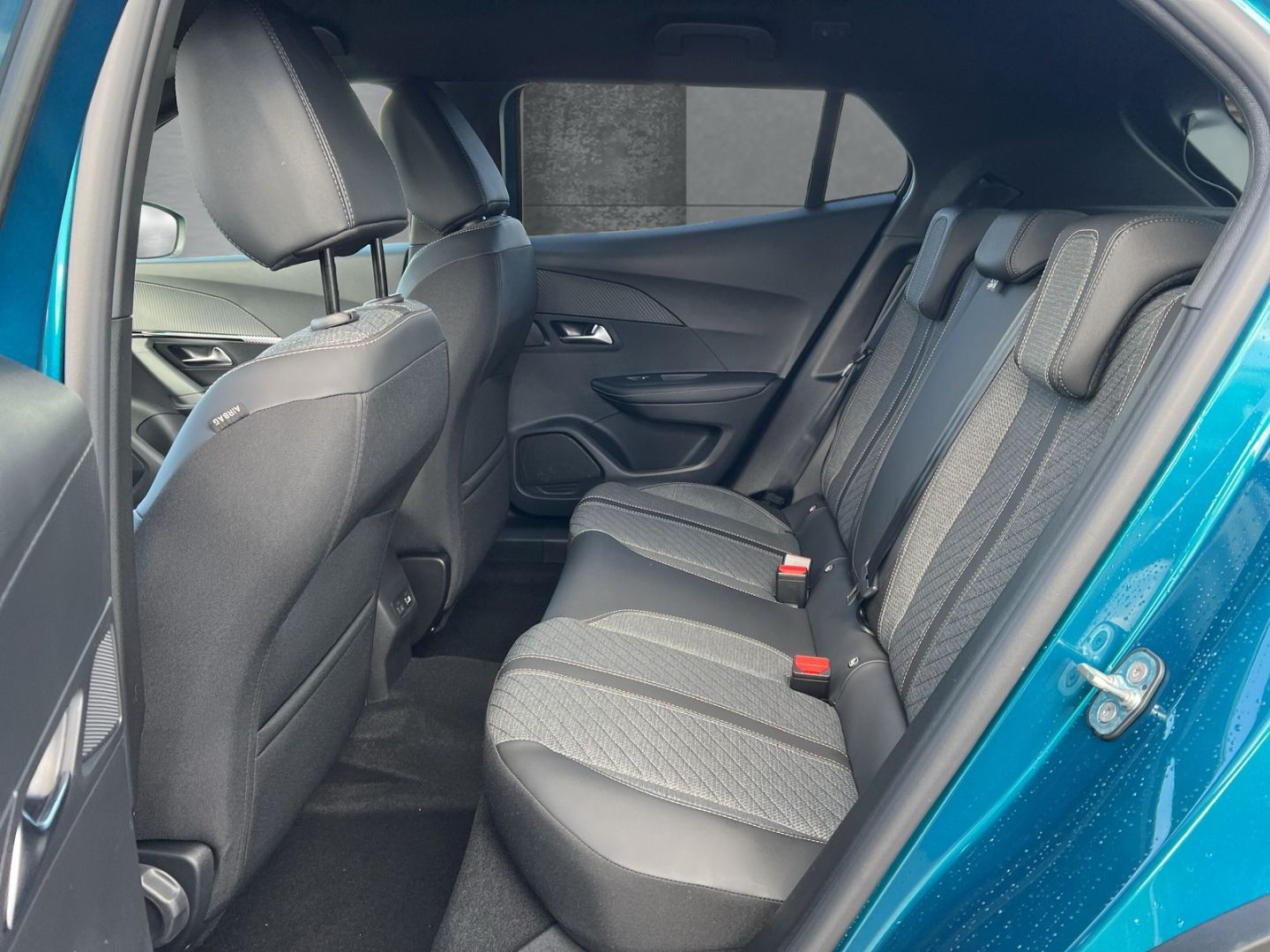 Peugeot 2008 - Bild 9