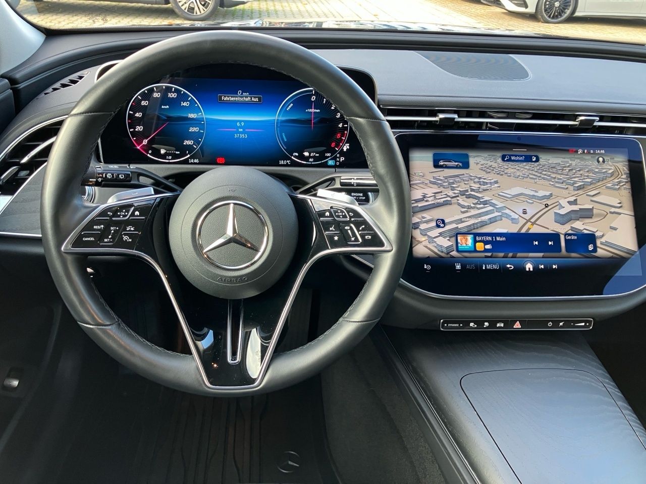Fahrzeugabbildung Mercedes-Benz E 300 de 4M T Avantgarde AHK+DigiLight+Burmester
