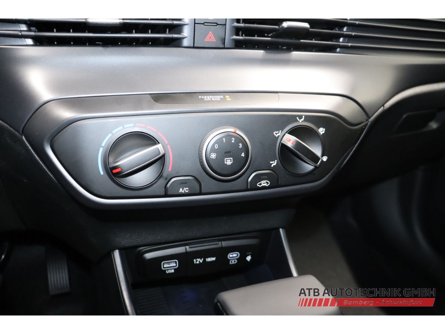 Fahrzeugabbildung Hyundai i20 Trend MY26 1.0 T-GDI 90 PS 7-DCT 2WD
