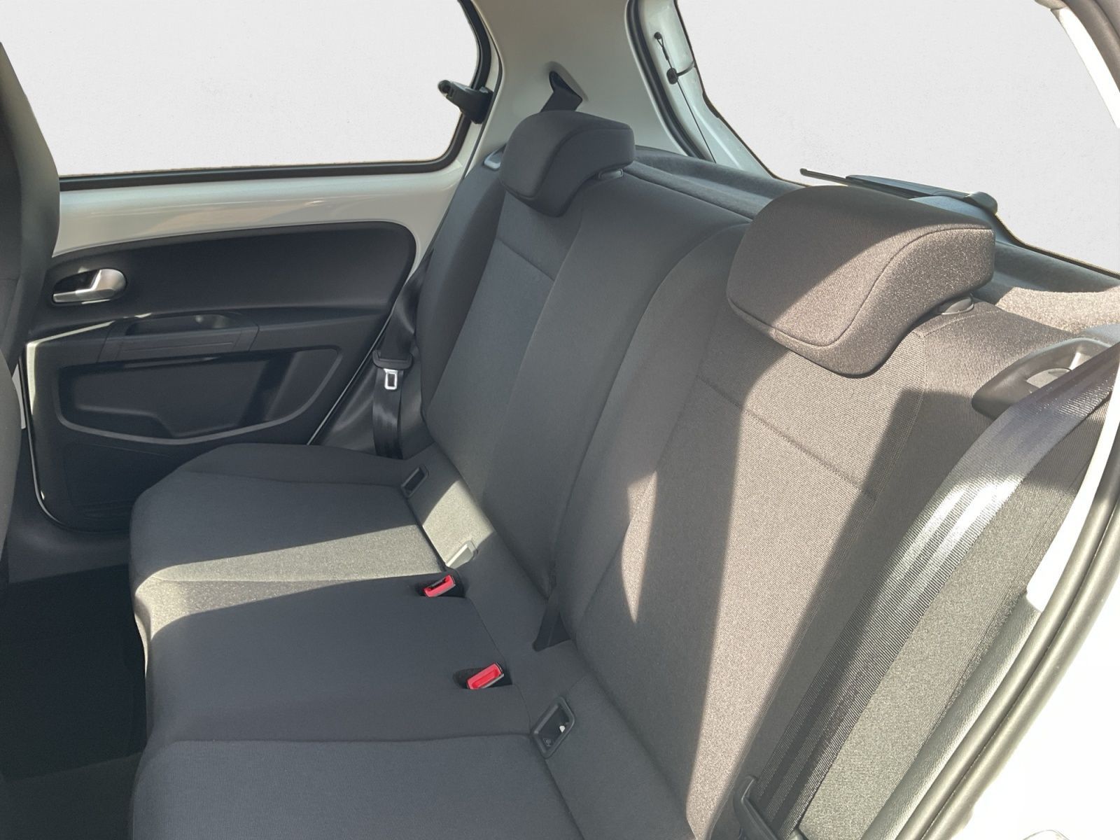 Volkswagen up! - Bild 13