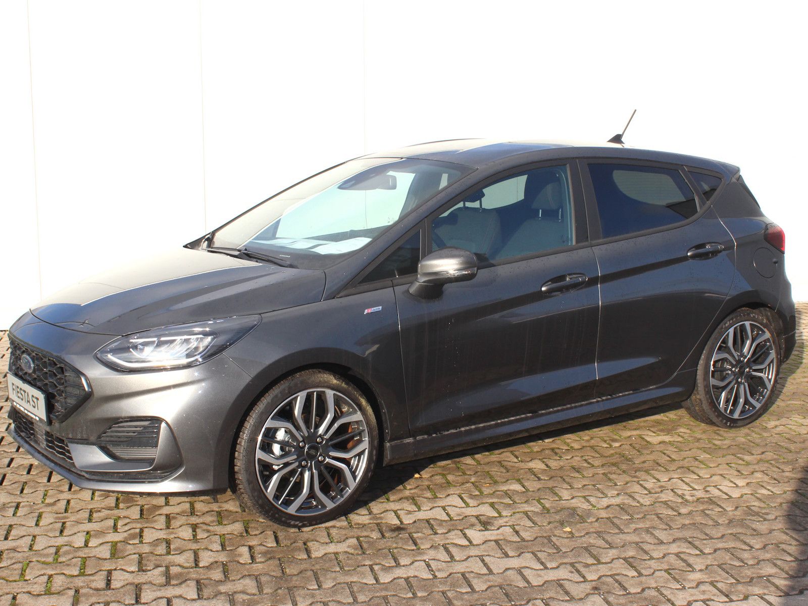 Fahrzeugabbildung Ford Fiesta ST-Line X 1,0 EcoBoost Hybrid