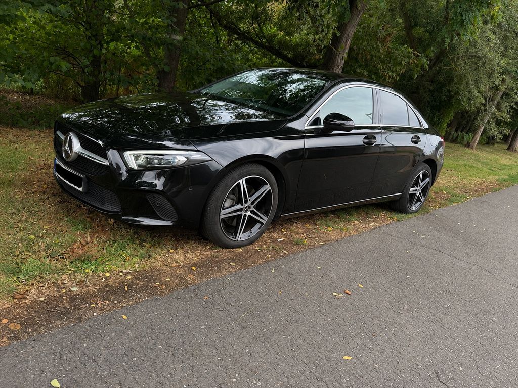 Image of Mercedes-Benz A 220