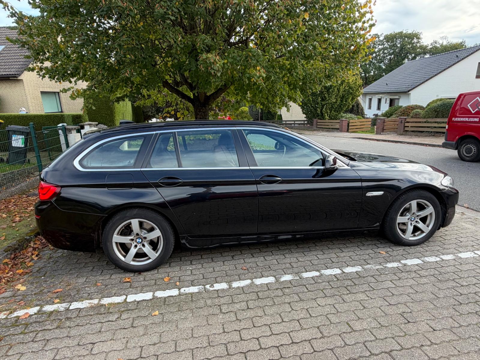 BMW 523 2011 — engine 2.996 cm³, 204 HP (150kW)