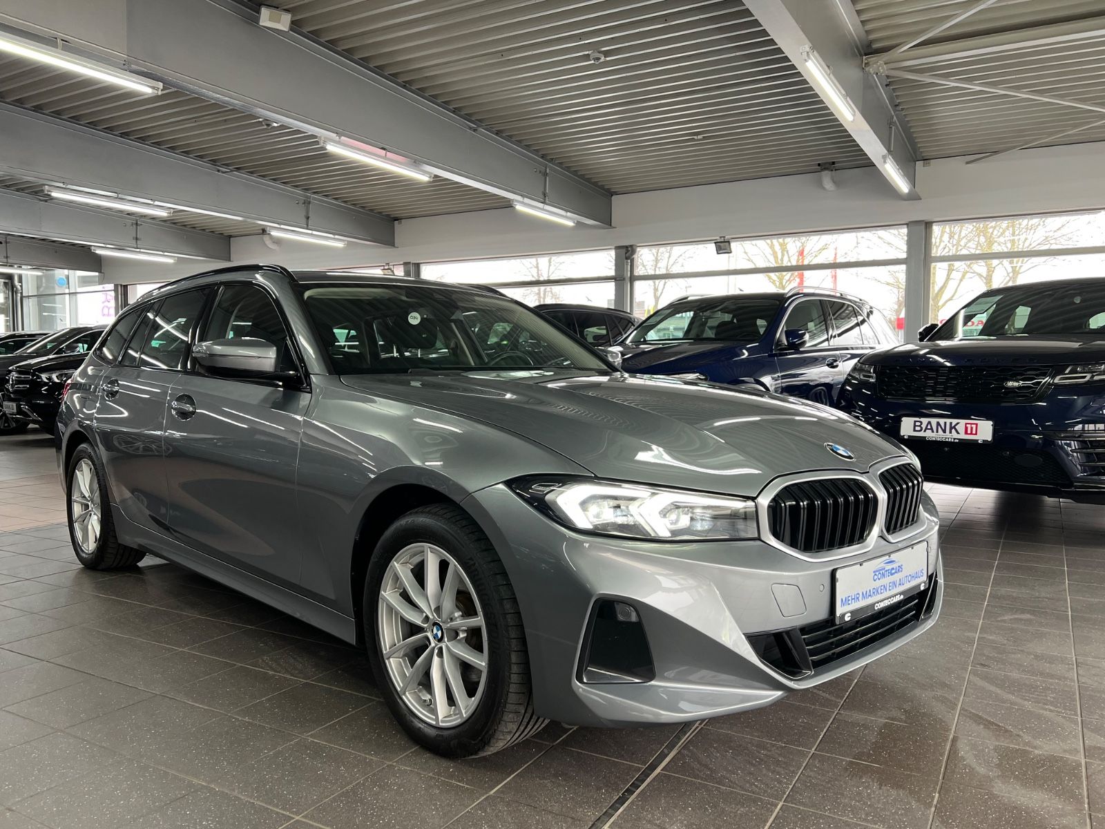 BMW 320d Touring xDrive III Driving Assistant III foto 3